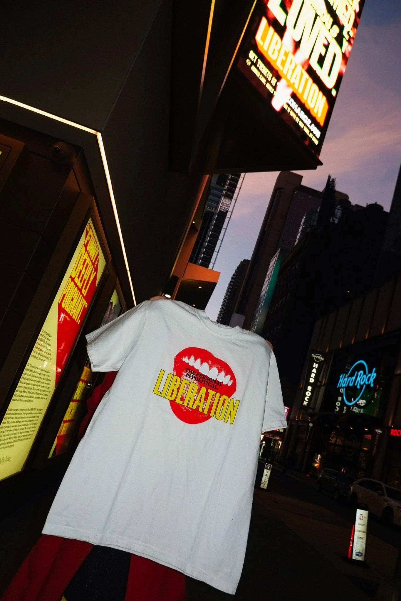 LIBERATION x RACHEL ANTONOFF TEE - Image 5